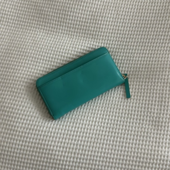 Kate Spade Zipper Wallet - Picture 2 of 3